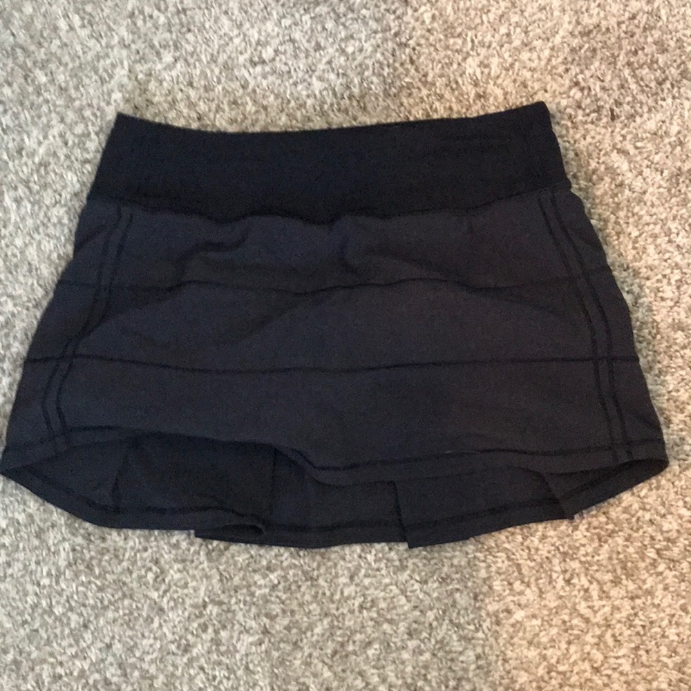 Black lululemon tennis skirt